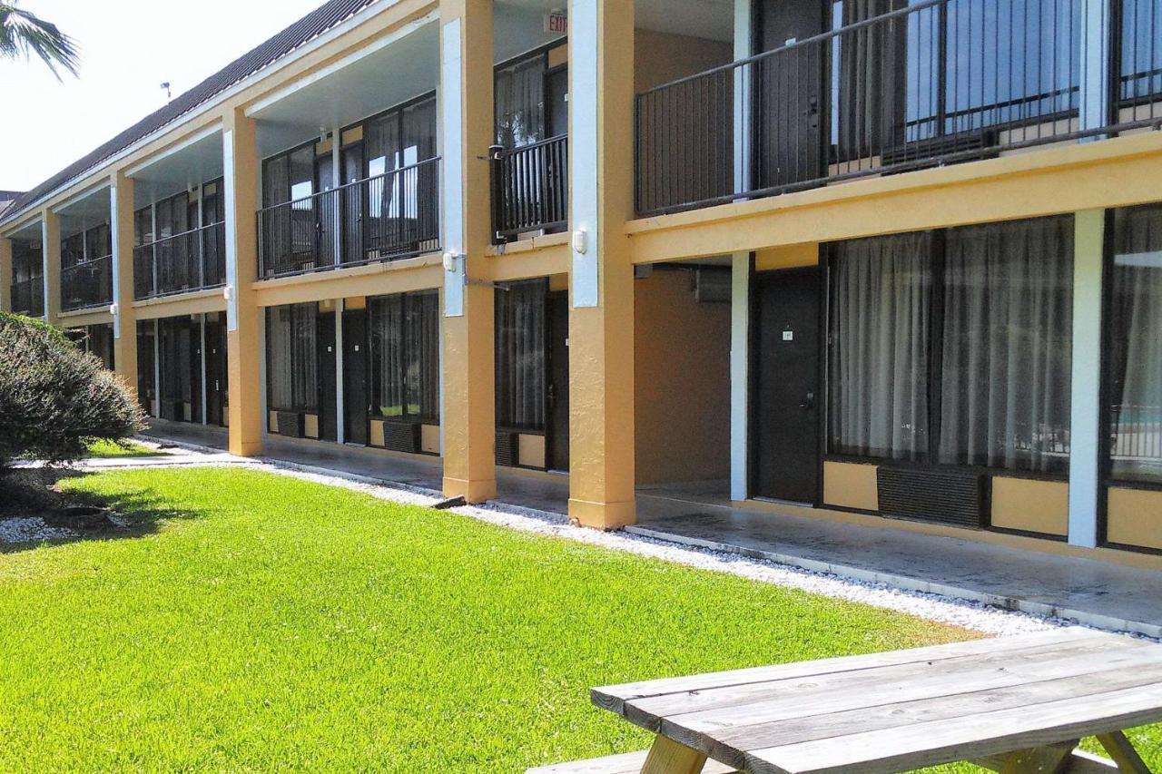 Econo Lodge Ormond Beach Exterior photo