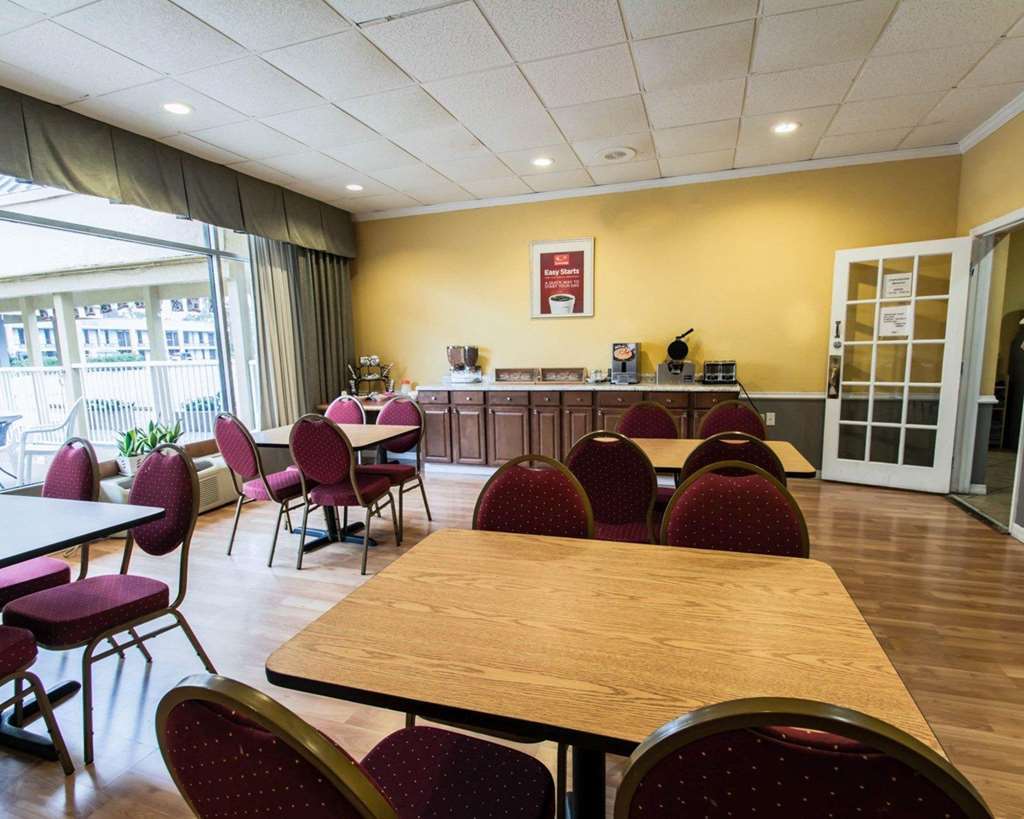 Econo Lodge Ormond Beach Restaurant photo